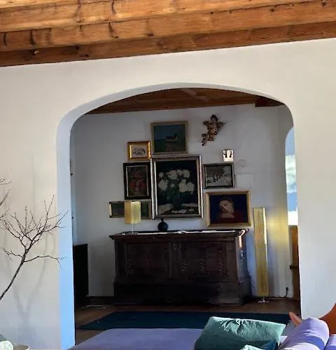 Haus Am Berg Casa de Férias *