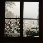 Haus Am Berg Nyaraló